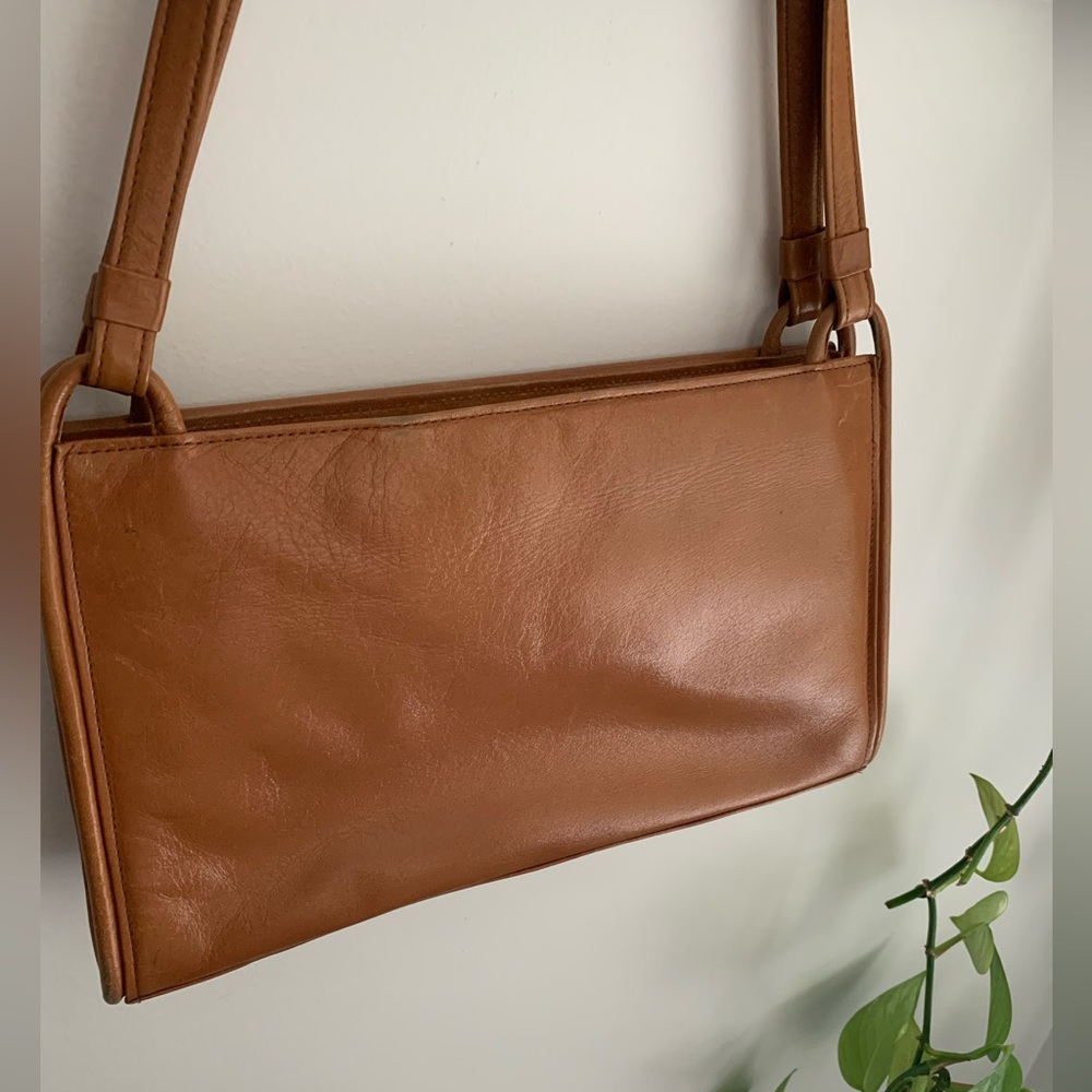 2 for $30 - 🐫 VINTAGE Caramel Envelope Purse ✉️ 👜 BIN 1 - Picture 10 of 13